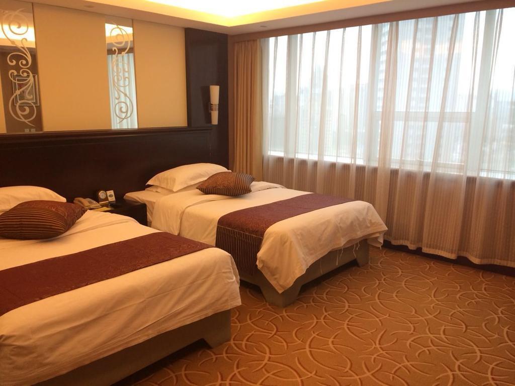 Green Land Hotel Kunming Bilik gambar